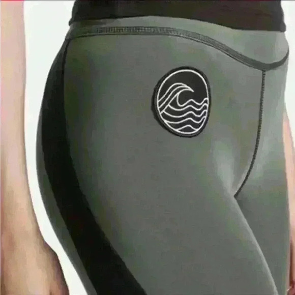 JAMES PERSE Y/OSEMITE  Green Black Wave Patch Leggings Sz 1 Small NWT new - Picture 2 of 8